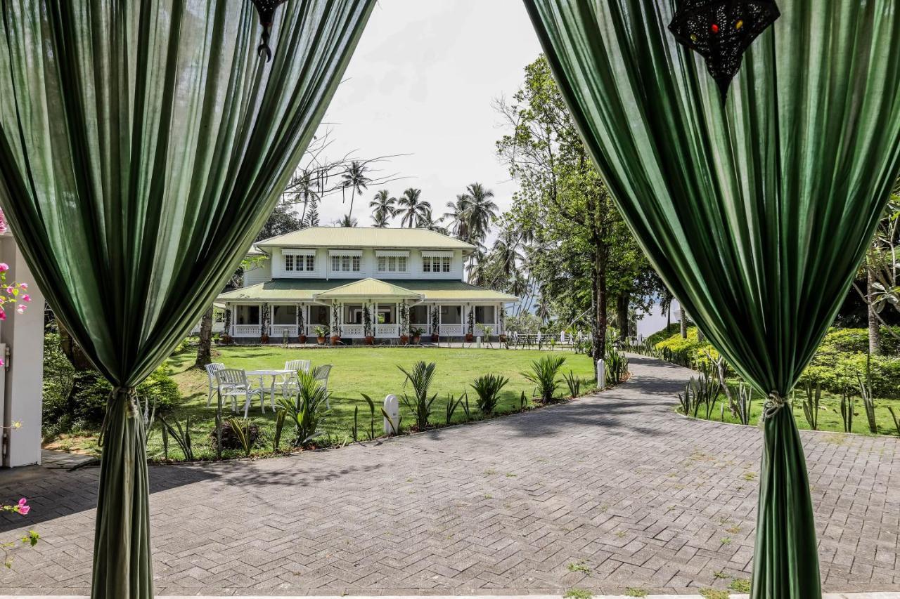 The Flame Tree Estate & Hotel Канді Екстер'єр фото